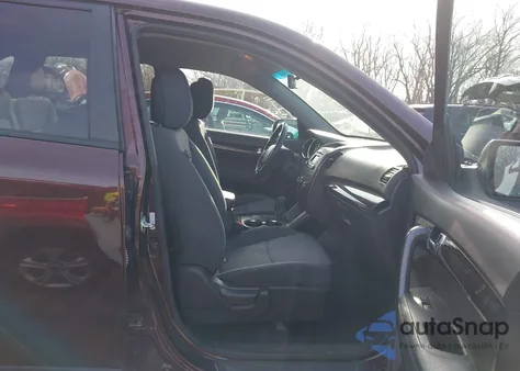 2012 Kia Sorento Lx from USA, damaged, VIN 5XYKT3A10CG292739